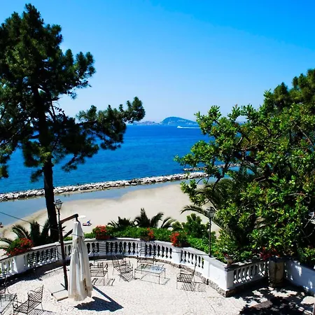 Ξενοδοχείο Grande Miramare 4*